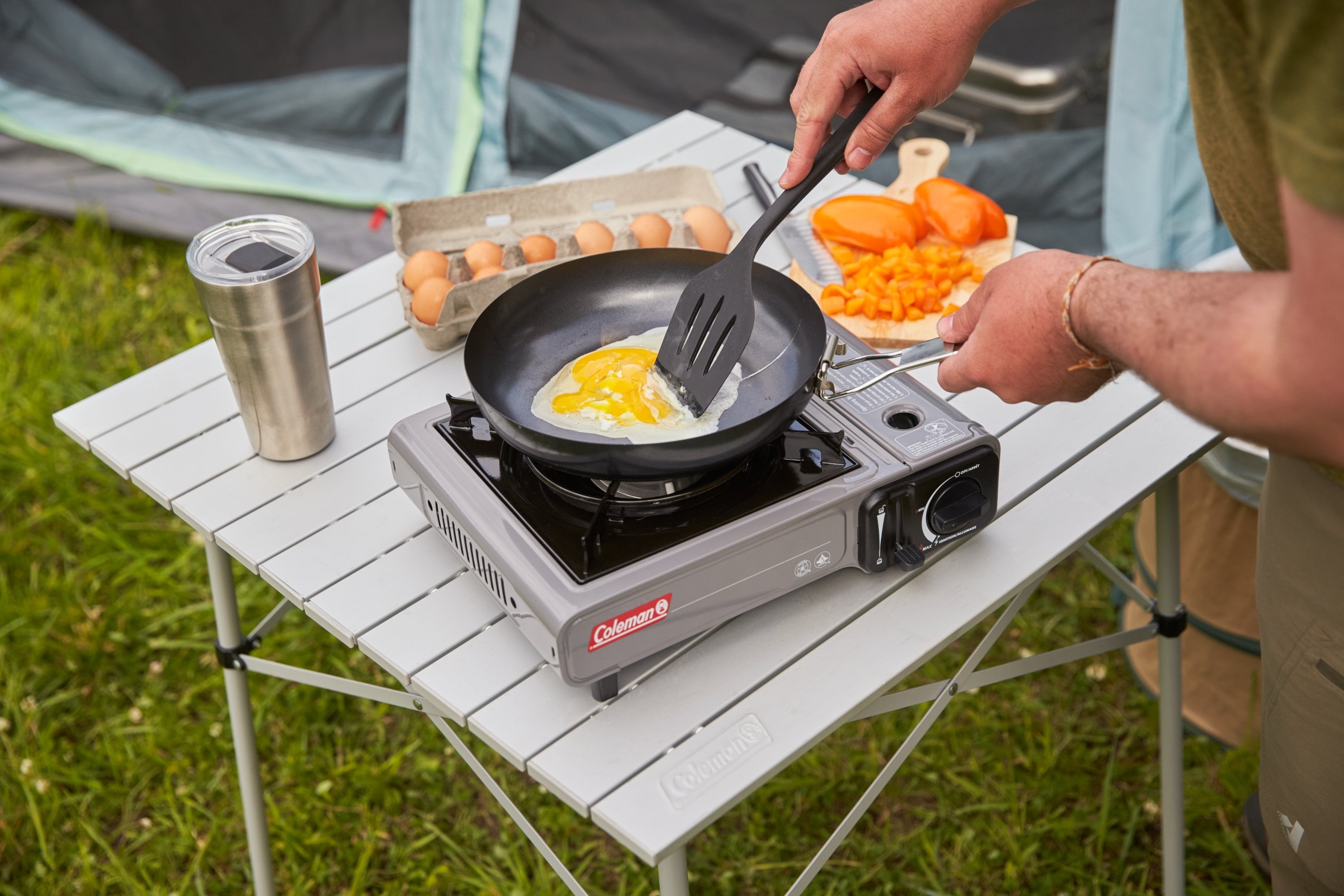 Portable Single-Burner Butane Camping Stove - Compact & Reliable