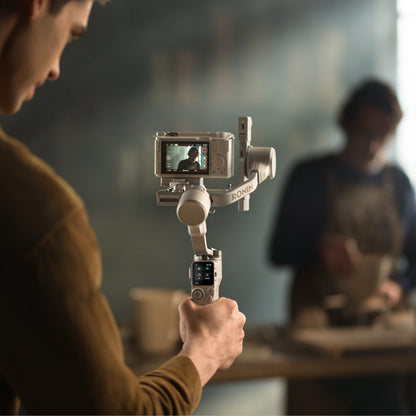 DJI RS 4 Mini Combo - Handheld Camera Stabilizer