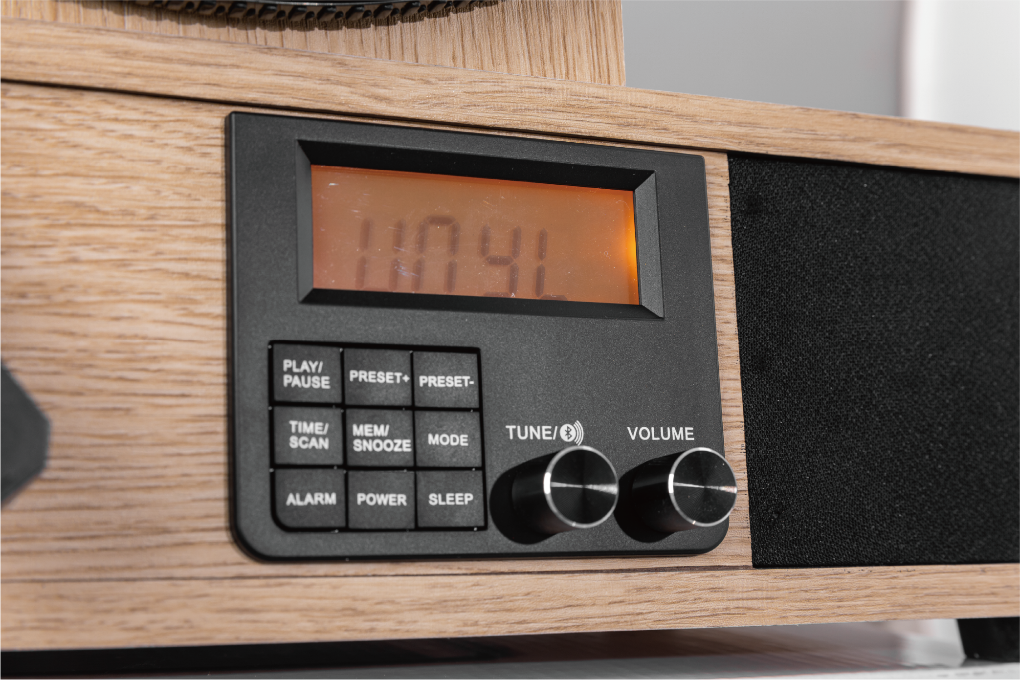 Fuse Wrap Vertical Vinyl Record Player - image 7